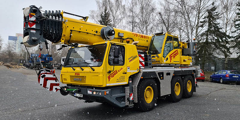 Photo of our crane - Autodoprava Ing. Jaroslav Fronk